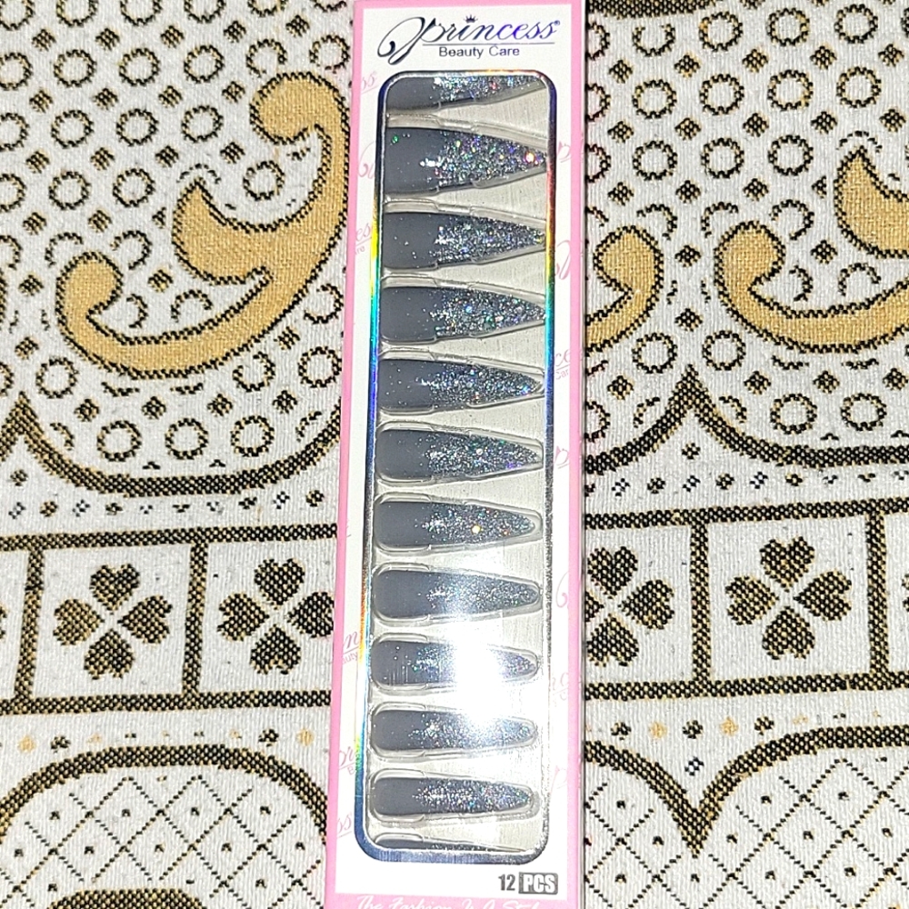 Grey with sparkle pressure pressure mails
